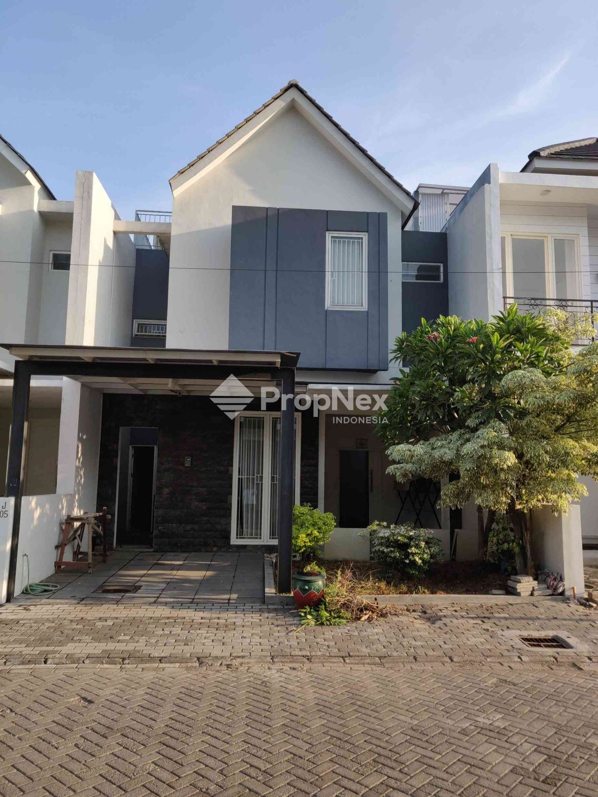 Rumah ELITE THE GAYUNGSARI (NAT)